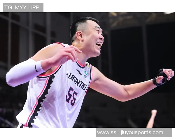 韩德君：从篮球新星到中国男篮的中流砥柱，见证荣耀与挑战的成长之路